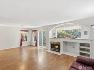 Open concept living & dining space