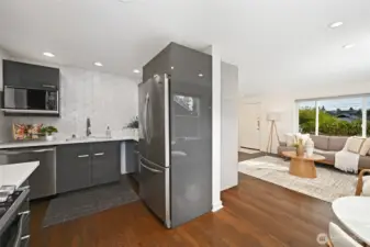 Desirable great room!