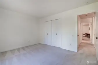 Great size 2nd bedroom w/ shelving in closet