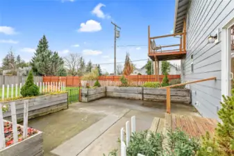 Great patio area with raised garden beds for easy maintenance. Patio has been cleaned since pictures were taken