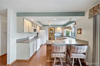 6553 Kitchen.