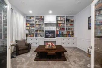 Great Library/Home Office space or your own personal retreat.