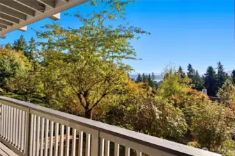 Private deck with stunning easterly views of Lake Sammamish and the Cascades.