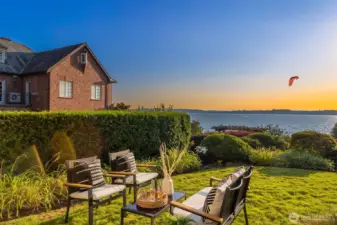 Seattle skyline in the distance….