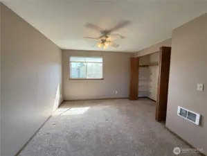 1st upper bedroom