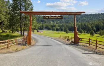 Welcome to Sky Meadows Ranch