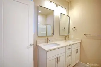 Primary Ensuite Bathroom