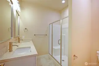 Primary Ensuite Bathroom