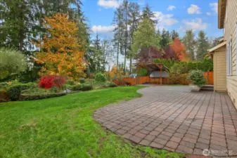 Large greenbelt lots offers privacy, massive patio, and mature landscaping.