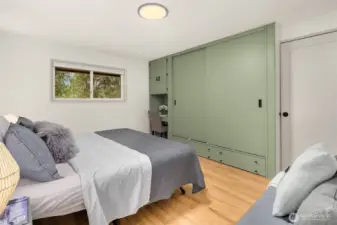 Built-in desk in primary bedroom