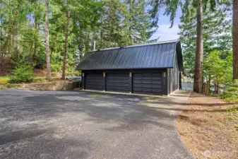 Large 3 car garage with plenty of off road parking
