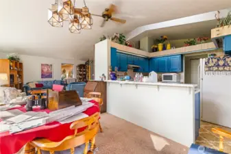 2 dining area options