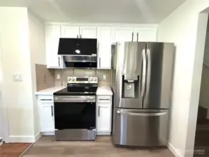 dining room, all new kitchen appliances
