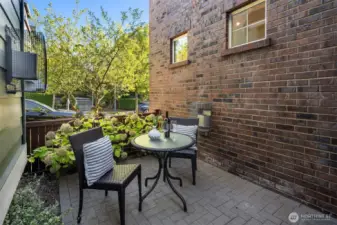 Fully fenced private patio oasis, perfect for entertaining.