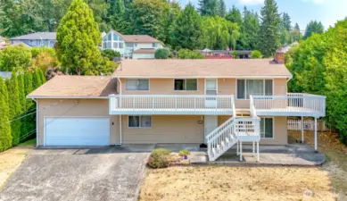 Tucked away this house is Move in Ready. Outside entrance to both upper and lower levels offer mutigenerational living, home office or ?