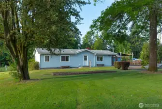 2 bd manuf home transfers as personal property ONLY.