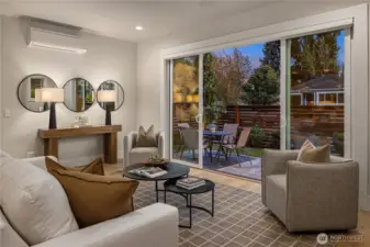 Large Anderson sliding windows