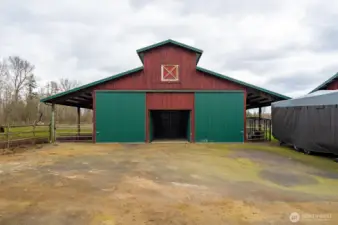 The barn with horse stalls