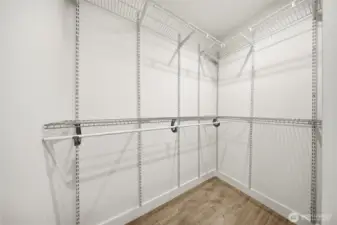Primary suite walk-in closet