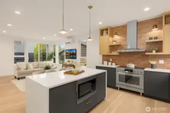 Welcome to Pine Ridge! Minutes to University Village, Seattle Children’s, and Link Light Rail for easy city living.