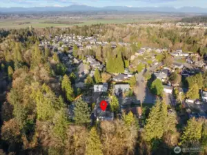 It’s a location that supports both lifestyle and convenience. You’re close to it all without sacrificing peace.