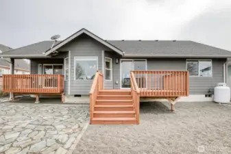 Large back deck for barbequing and outdoor living