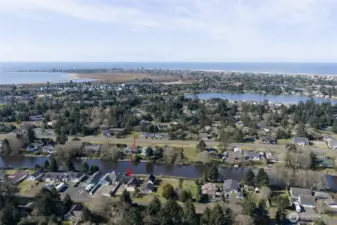 Lake Minard and Oyhut Bay are just minutes away