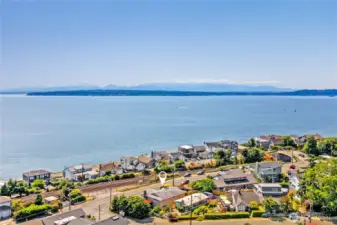 Views of the Sound and Olympic Mountains!