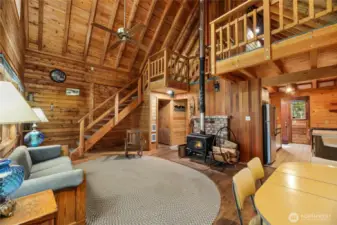 Open concept, vaulted ceilings, true cabin feel