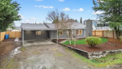 Zoned mixed-use, great as an investment.