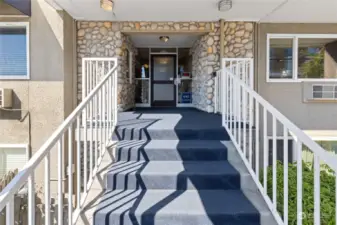 entry steps to 440 St Helens condominium.