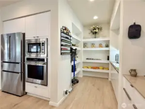Oversized butler's pantry.
