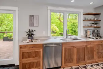 Dream cabinets, counters and appliances!
