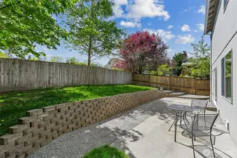 Yard is fully fenced. Roomy patio is perfect for BBQ and entertaining.