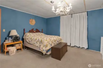 Large Primary bedroom