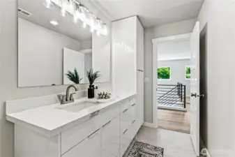Second Upstairs Bathroom