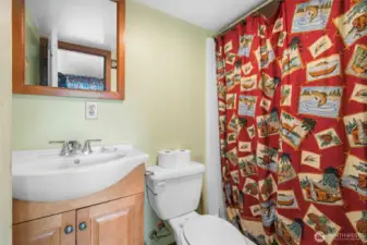 Guest House Bath