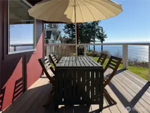 Wrap around deck for entertaining or relaxing