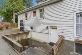 Access to lower 2 bed 1 bath unit.