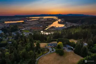 Panoramic Puget Sound and Olympic Mountain Views