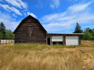 Lot D Barn/Garage/Loft