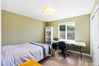 Additional 3rd upstairs bedroom.