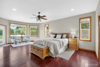 Large Primary Wing with Cherry Floors