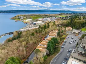 Warren Magnuson Park is minutes away