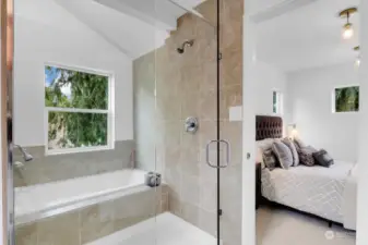 shower and soaking tub with full galls partition