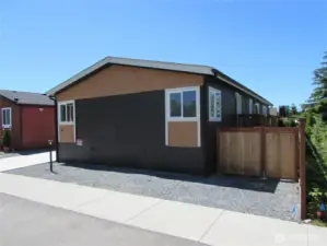 ...BACK TO THE HOME NOW..,FRONT GATE ACCESS TO SIDE YARD TO RIGHT.