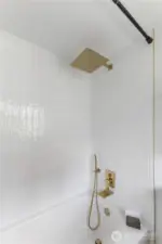 Newly tiled full bath