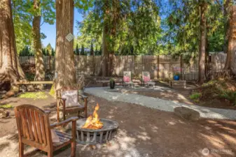 There's even a fire pit to roast marshmallows!