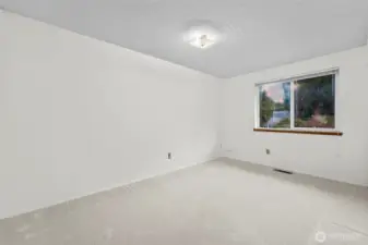 Upstairs Bedroom #2
