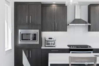 Custom Cabinetry, Chef's Kitchen
